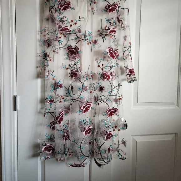 Endless Rose Floral Dress - Picture 2 of 7